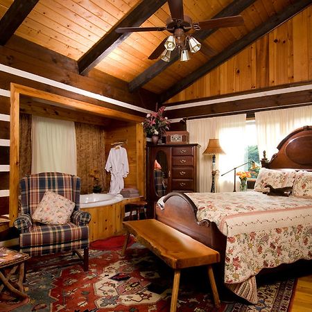 Creekwalk Inn And Cabins Cosby Екстер'єр фото
