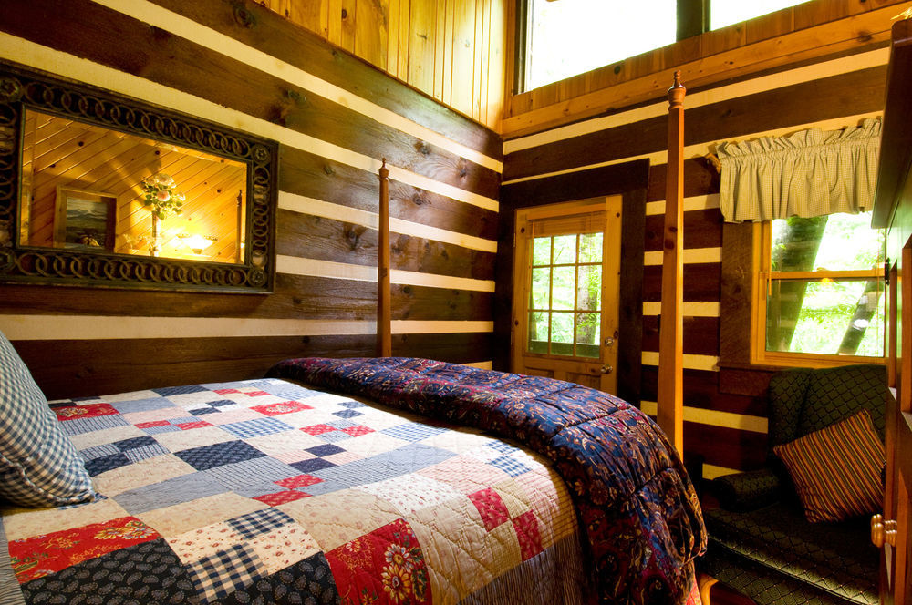 Creekwalk Inn And Cabins Cosby Екстер'єр фото